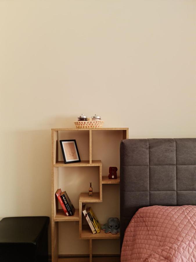 Lovely One Bedroom Studio In Tirana Exterior photo