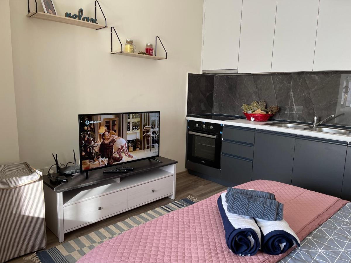 Lovely One Bedroom Studio In Tirana Exterior photo